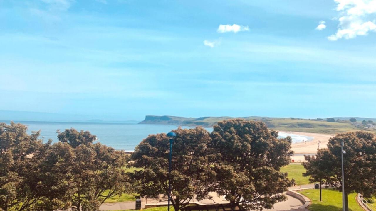 Marine Hotel Ballycastle Extérieur photo